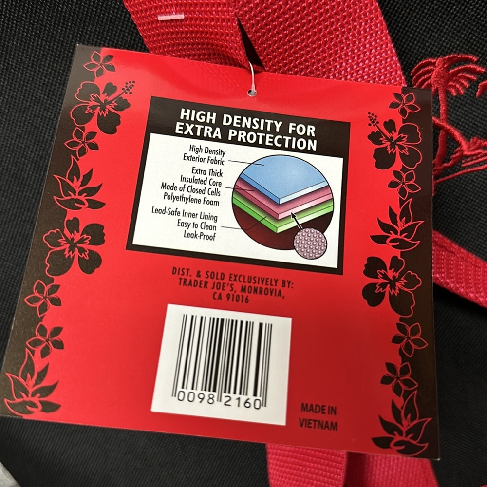 Trader Joe’s reusable insulated bag. Extra large capacity up to 7 gallon bag - Picture 5 of 10